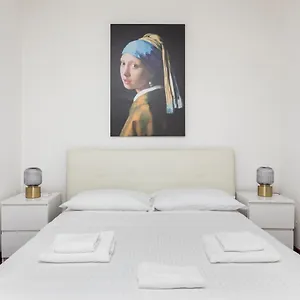  Apartment 1 Bedroom & 1 Living Apt - Duomo 5 Italy