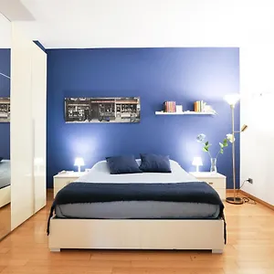  Apartment Chiara 34 - M4 Metro Blu Italy